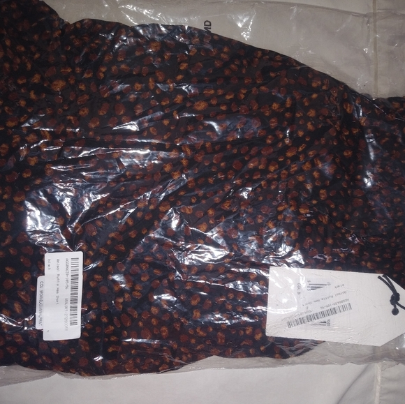 Nasty Gal Ruffle Hem Animal Print Shorts - Picture 3 of 3